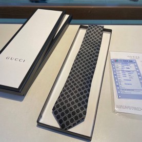 G 구* 남성 타이