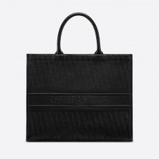 D 디* Book Tote 오블리크 엠보 미디엄 백